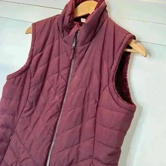 Women’s Large Burgundy Vest Zip Up - Picture 6 of 7